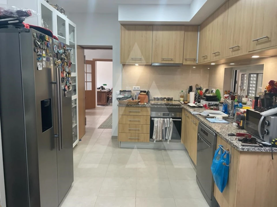 Moradia T4 para Venda em Quelfes Foto 17