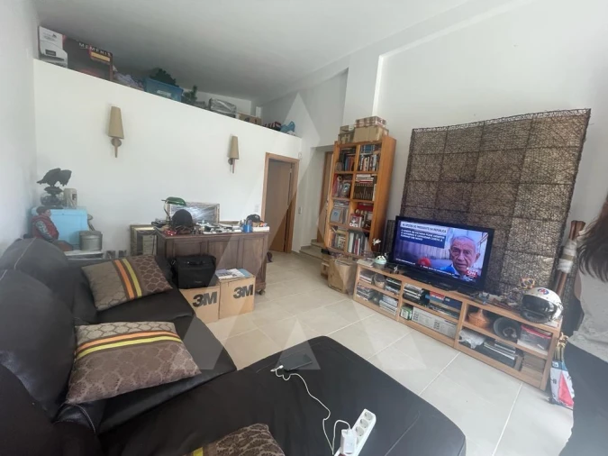 Moradia T4 para Venda em Quelfes Foto 8