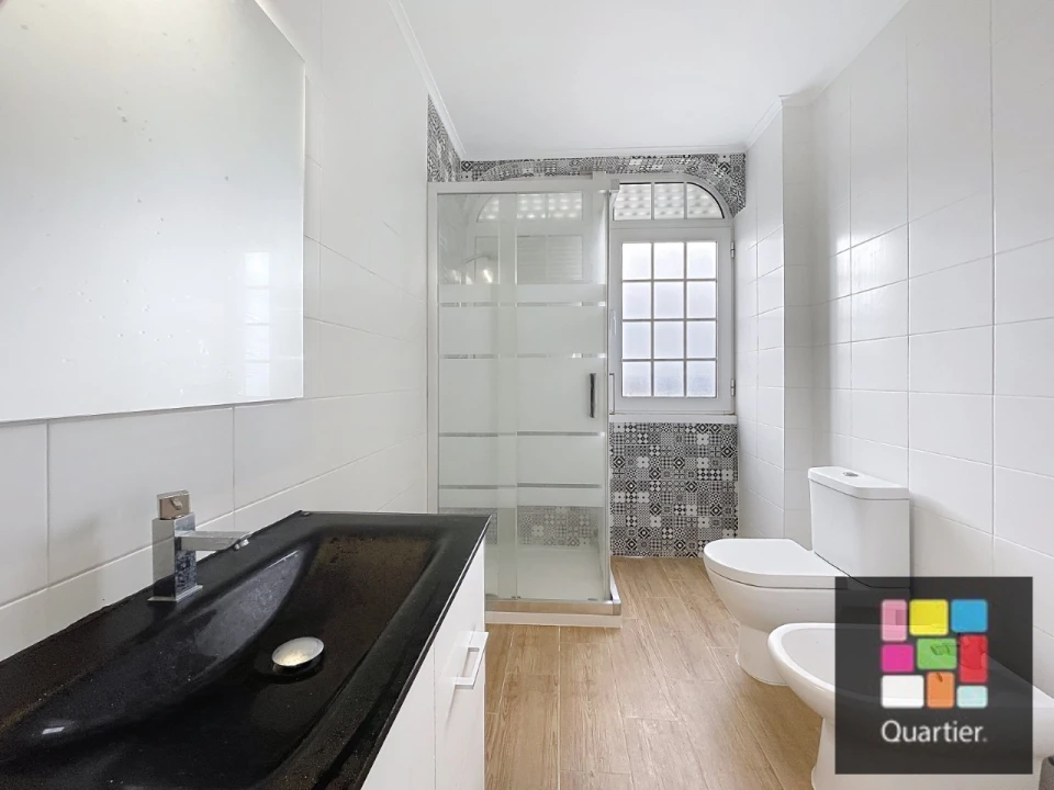 Moradia T5 para Venda em Caparica e Trafaria Foto 23