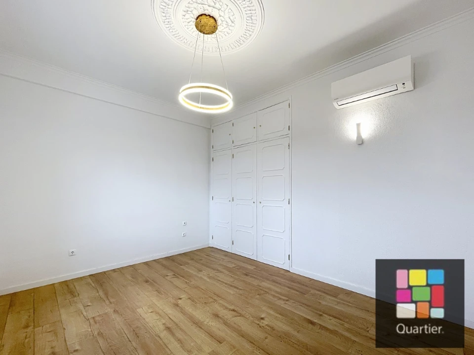 Moradia T5 para Venda em Caparica e Trafaria Foto 14