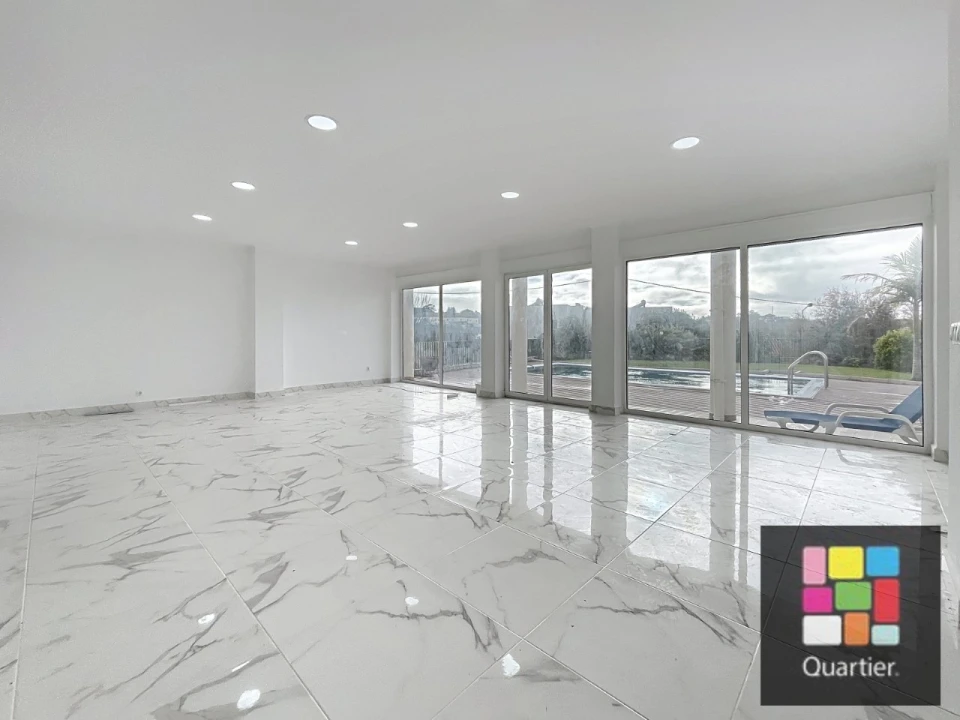 Moradia T5 para Venda em Caparica e Trafaria Foto 9