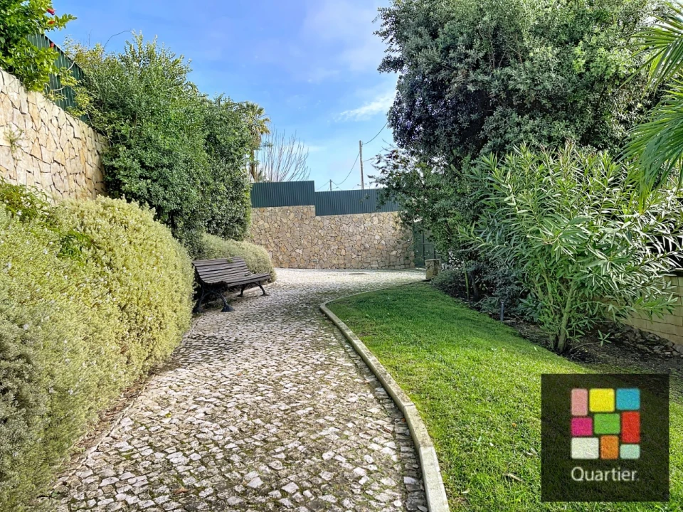 Moradia T5 para Venda em Caparica e Trafaria Foto 35