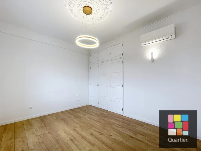 Moradia T5 para Venda em Caparica e Trafaria Foto 14