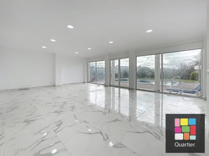 Moradia T5 para Venda em Caparica e Trafaria Foto 9