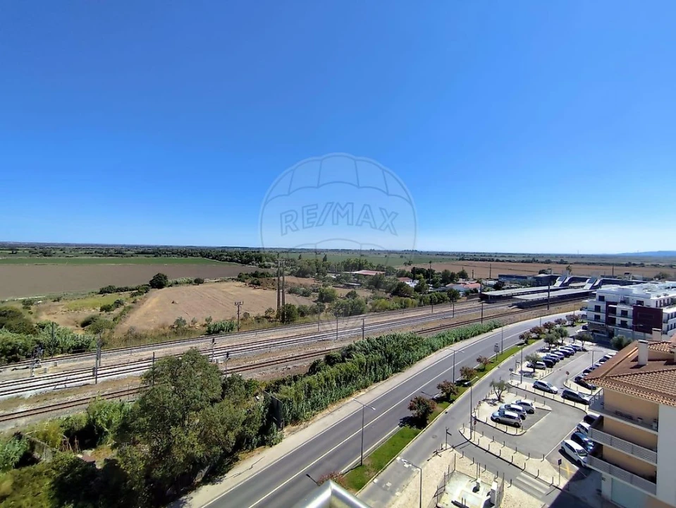 Apartamento T3 para Venda em Azambuja Foto 2