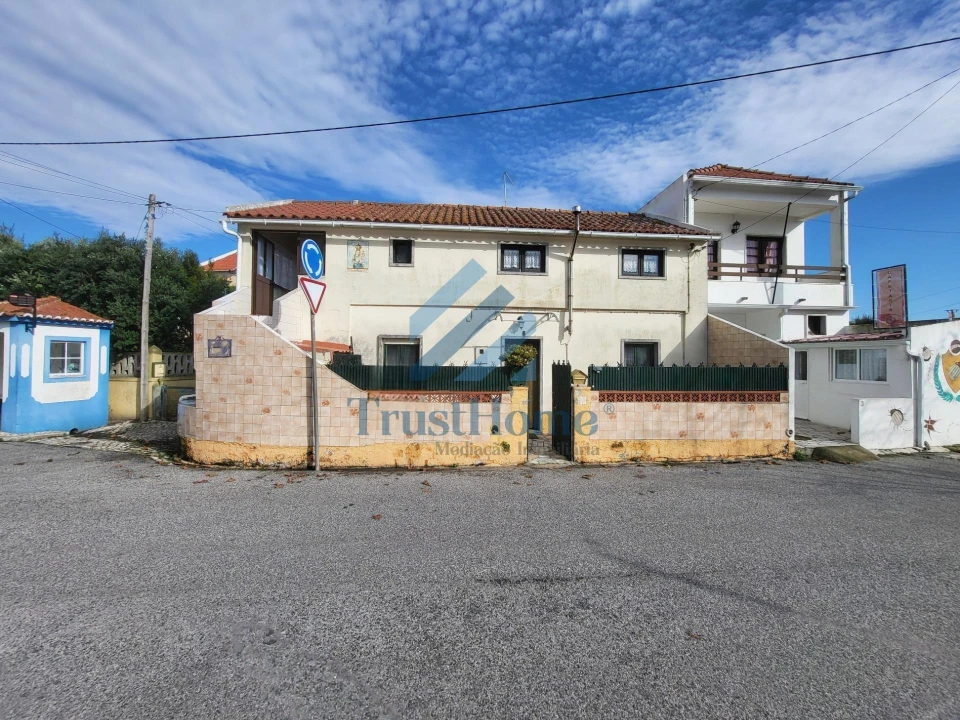 Moradia T4 para Venda em São João das Lampas e Terrugem Foto 1