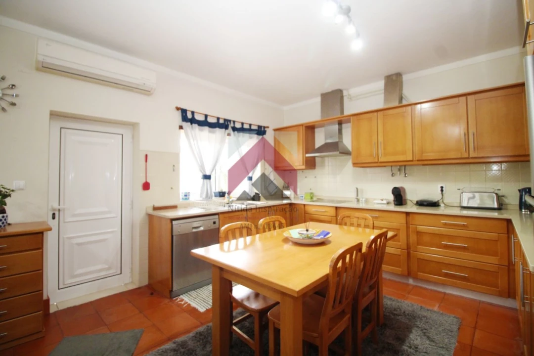 Quinta T3 para Venda em Samuel Foto 24