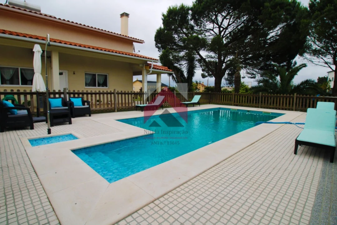 Quinta T3 para Venda em Samuel Foto 5