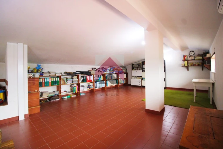 Quinta T3 para Venda em Samuel Foto 21