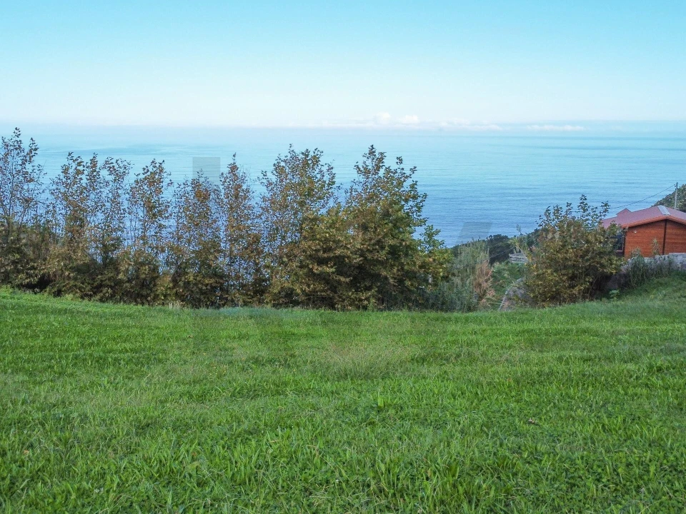 Terreno para Venda em Lomba da Maia Foto 1