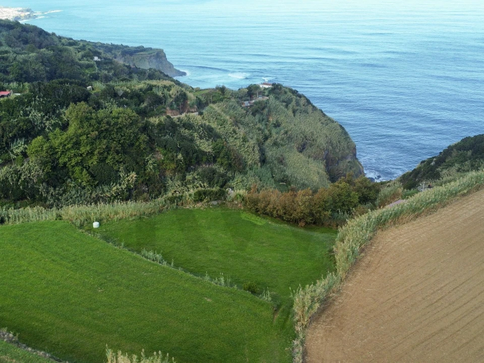 Terreno para Venda em Lomba da Maia Foto 11