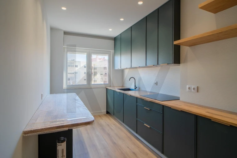 Apartamento T4 para Venda em União das Freguesias de Setúbal Foto 3