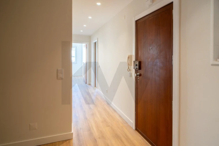 Apartamento T4 para Venda em União das Freguesias de Setúbal Foto 9