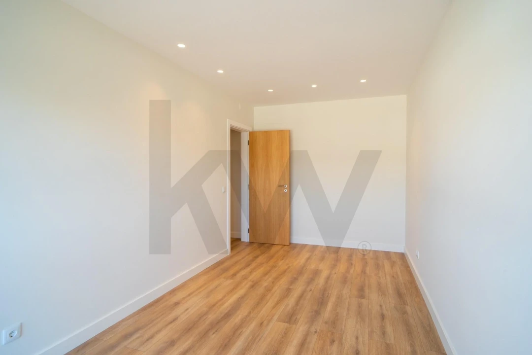 Apartamento T4 para Venda em União das Freguesias de Setúbal Foto 17