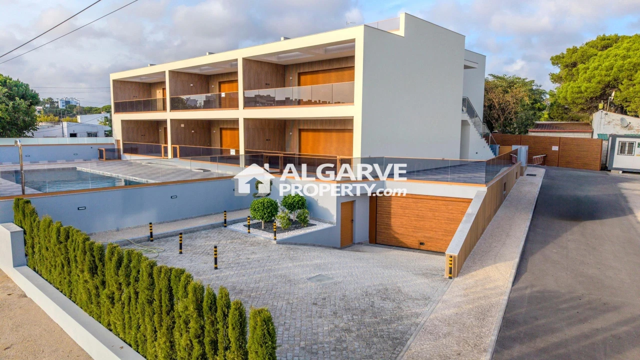 Apartamento T2 para Venda em Quarteira Foto 8