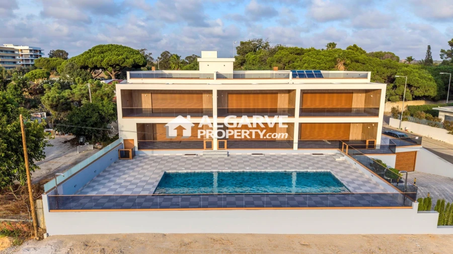 Apartamento T2 para Venda em Quarteira Foto 28