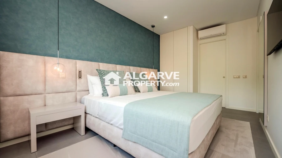 Apartamento T2 para Venda em Quarteira Foto 17