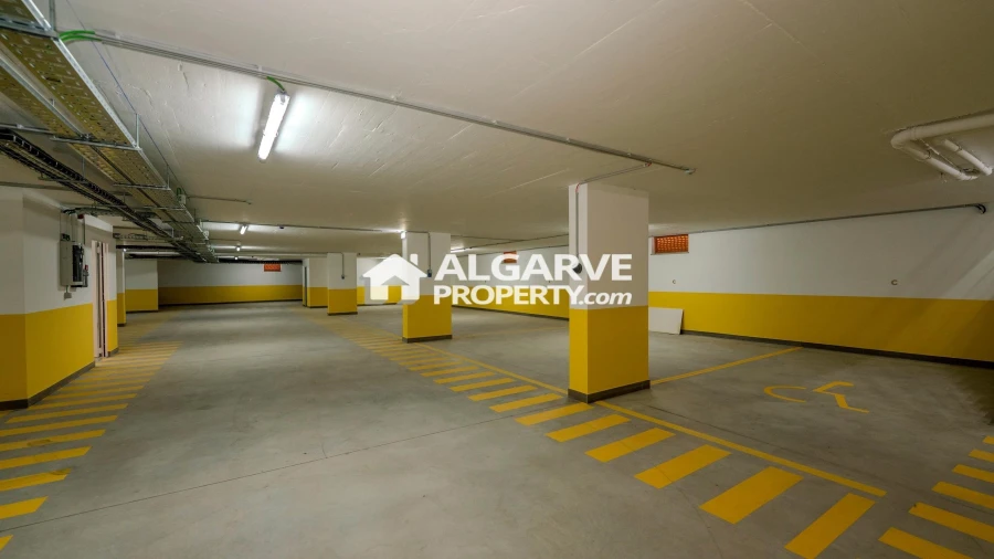 Apartamento T2 para Venda em Quarteira Foto 14