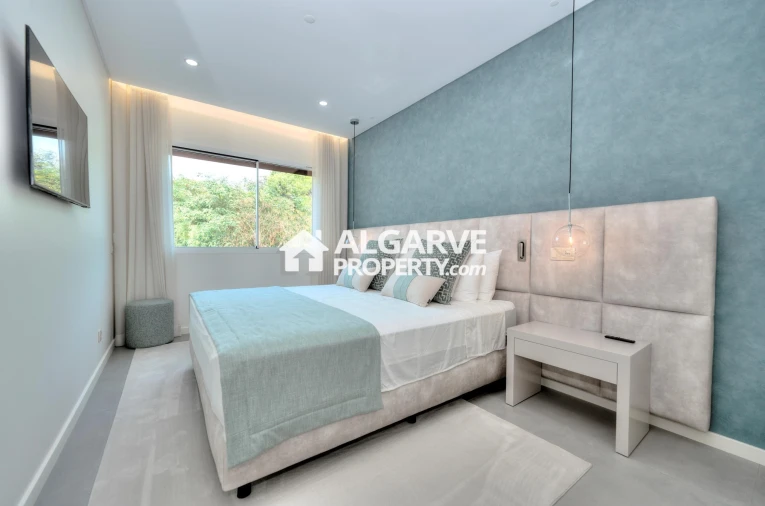 Apartamento T2 para Venda em Quarteira Foto 32