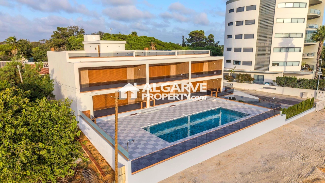 Apartamento T2 para Venda em Quarteira Foto 30