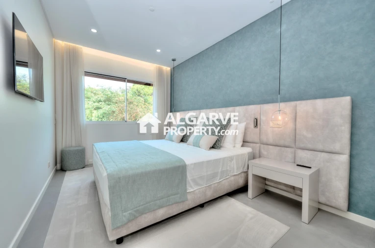 Apartamento T2 para Venda em Quarteira Foto 2