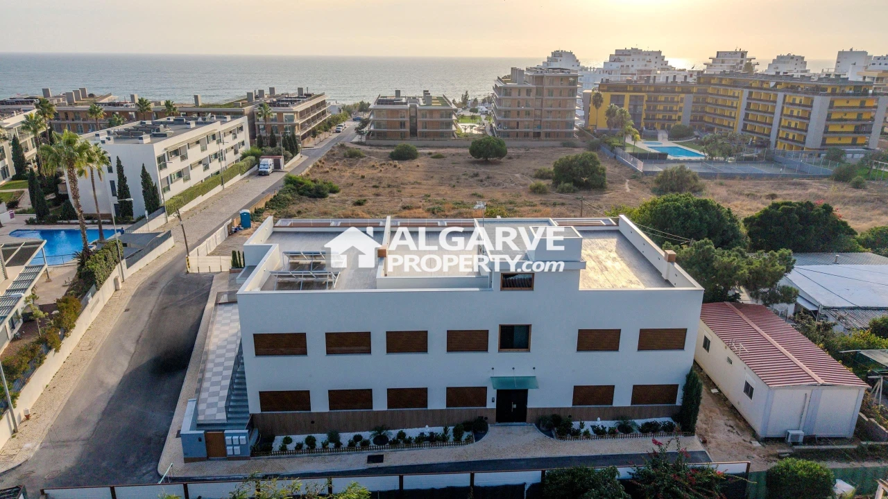 Apartamento T2 para Venda em Quarteira Foto 27