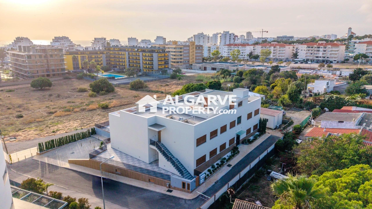 Apartamento T2 para Venda em Quarteira Foto 6