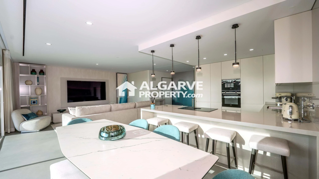 Apartamento T2 para Venda em Quarteira Foto 2