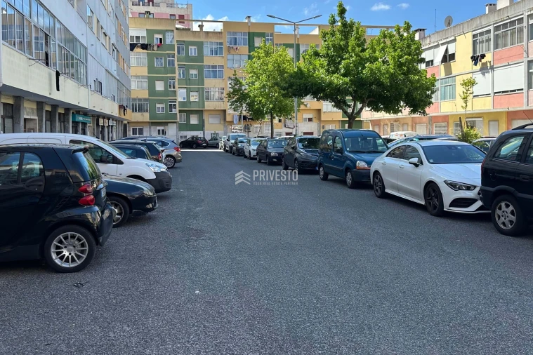 Negócio para Venda em Agualva e Mira-Sintra Foto 2