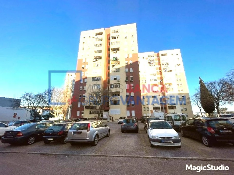 Apartamento T3 para Venda em Corroios Foto 1