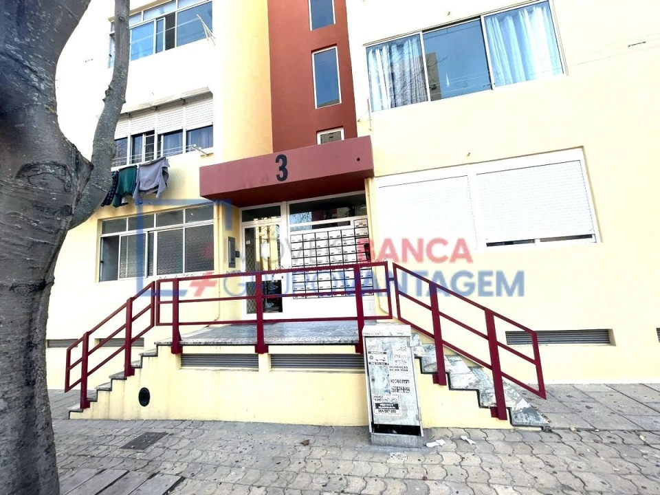 Apartamento T3 para Venda em Corroios Foto 4