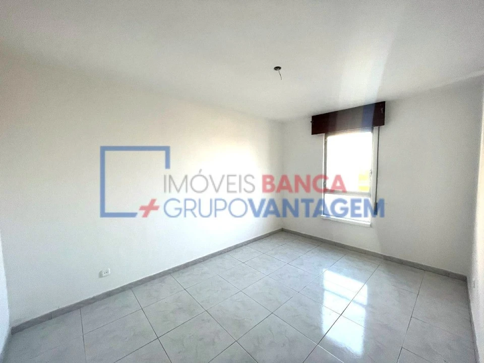 Apartamento T3 para Venda em Corroios Foto 23
