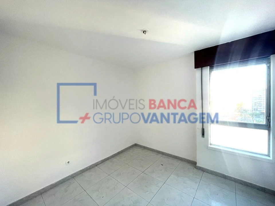 Apartamento T3 para Venda em Corroios Foto 25