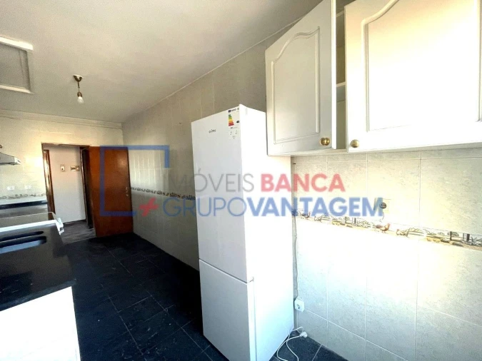 Apartamento T3 para Venda em Corroios Foto 10