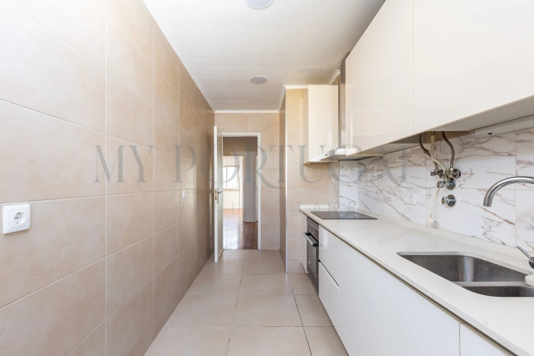 Apartamento T2 para Arrendamento em Falagueira-Venda Nova Foto 1