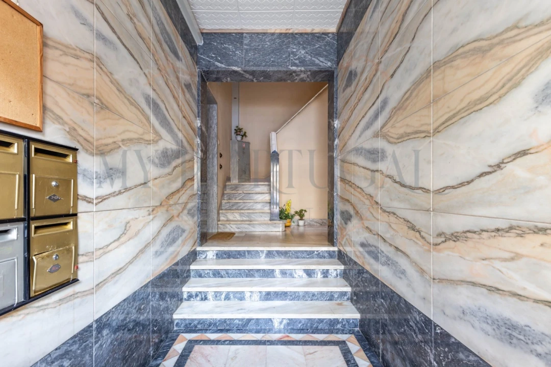 Apartamento T2 para Arrendamento em Falagueira-Venda Nova Foto 20