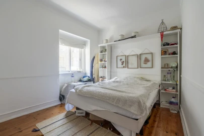 Apartamento T2 para Arrendamento em Algés, Linda-A-Velha e Cruz Quebrada-Dafundo