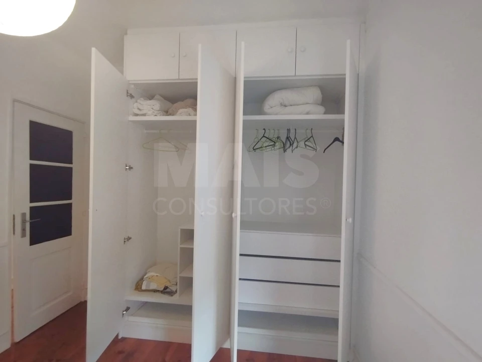 Apartamento T2 para Arrendamento em Algés, Linda-A-Velha e Cruz Quebrada-Dafundo Foto 7