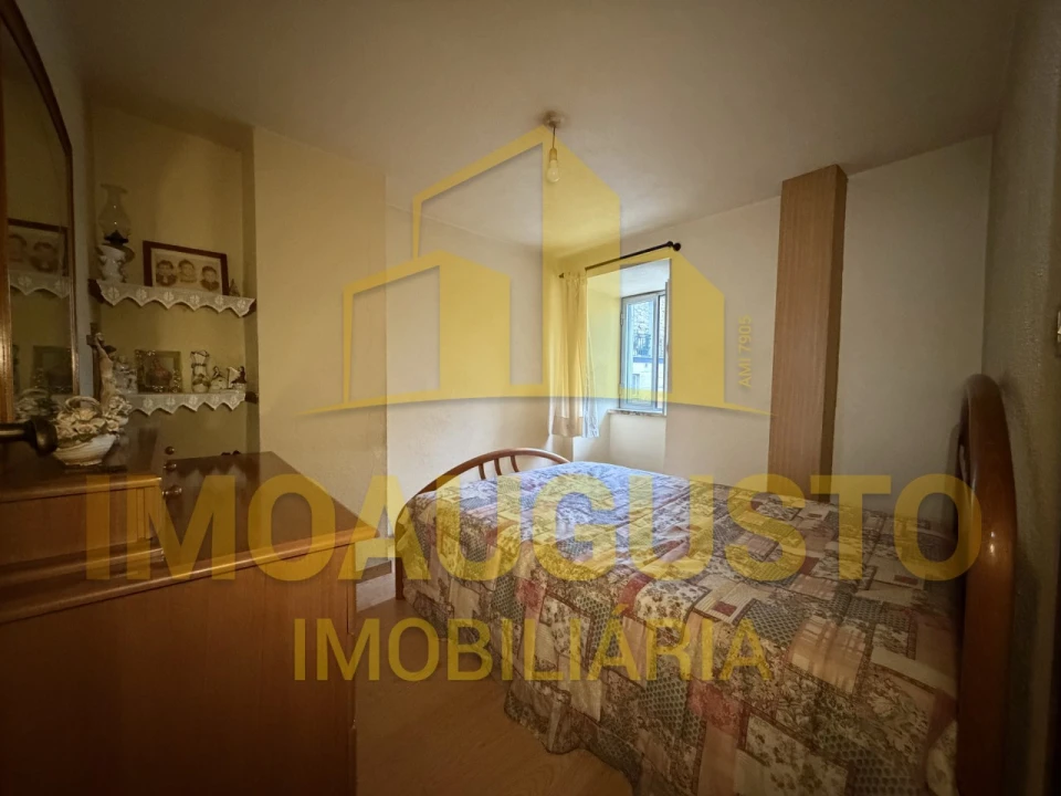 Moradia T4 para Venda em Alto do Palurdo Foto 6