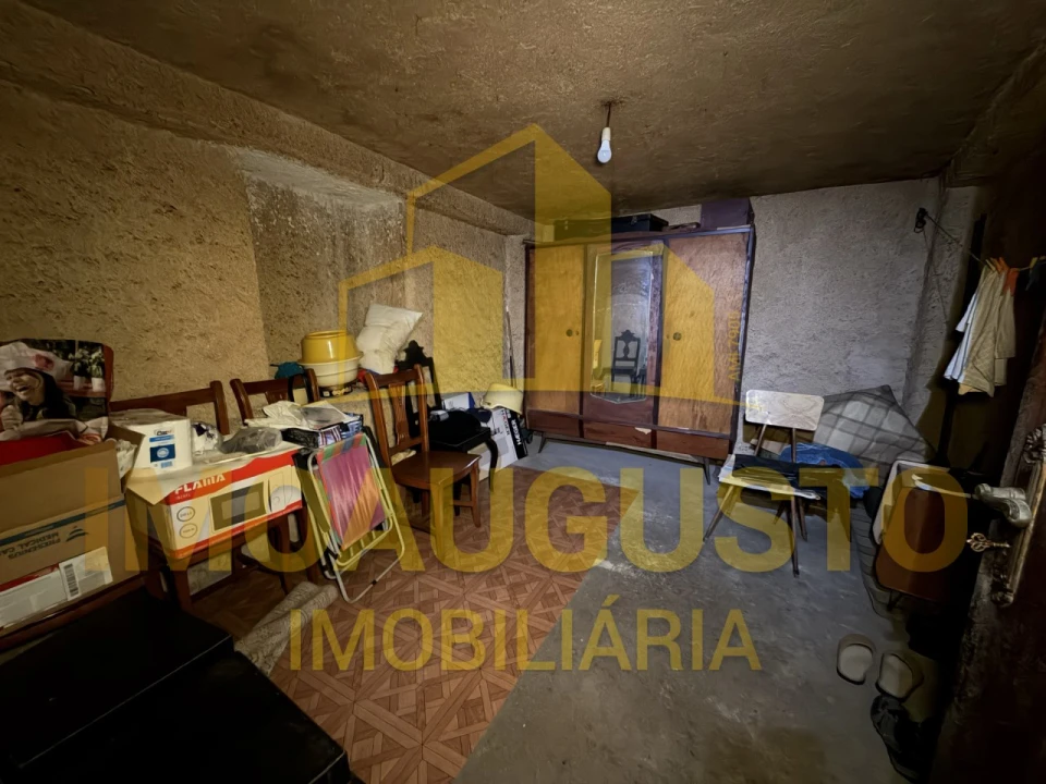 Moradia T4 para Venda em Alto do Palurdo Foto 14