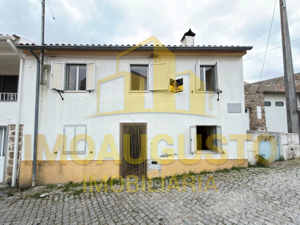 Moradia T4 para Venda em Alto do Palurdo Foto 1