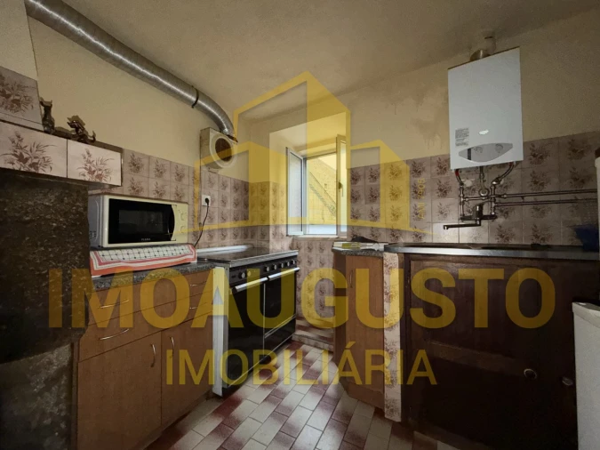 Moradia T4 para Venda em Alto do Palurdo Foto 4