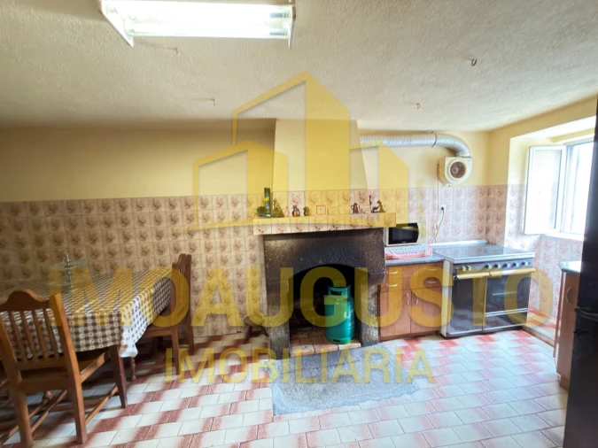 Moradia T4 para Venda em Alto do Palurdo Foto 3