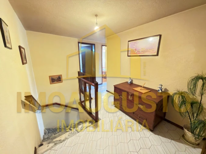 Moradia T4 para Venda em Alto do Palurdo Foto 8