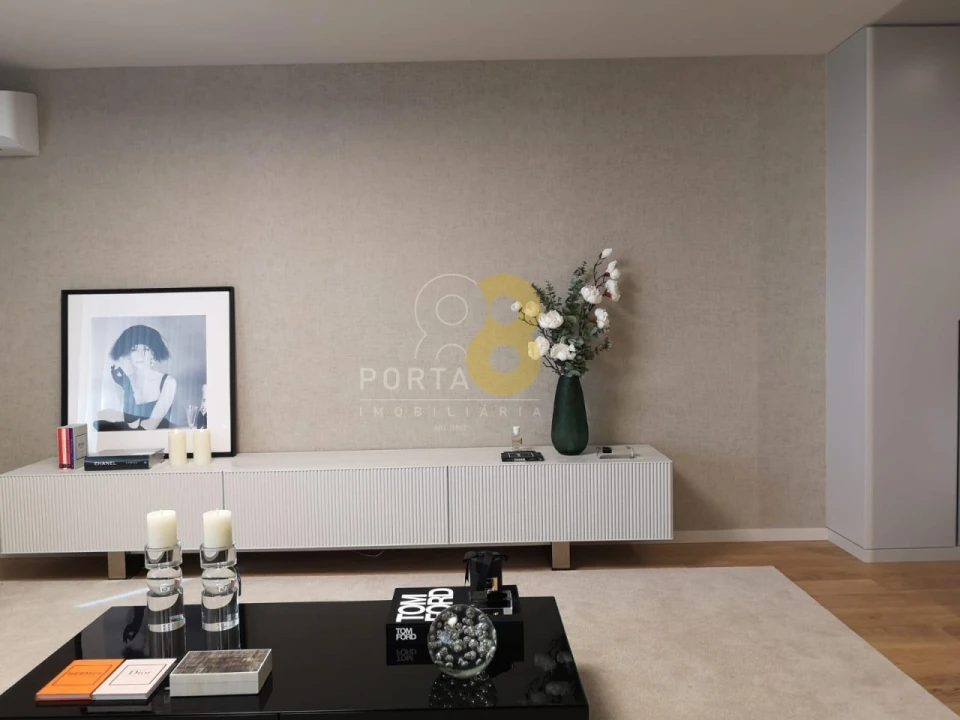 Apartamento T4 para Venda em Santa Marinha e São Pedro da Afurada Foto 10