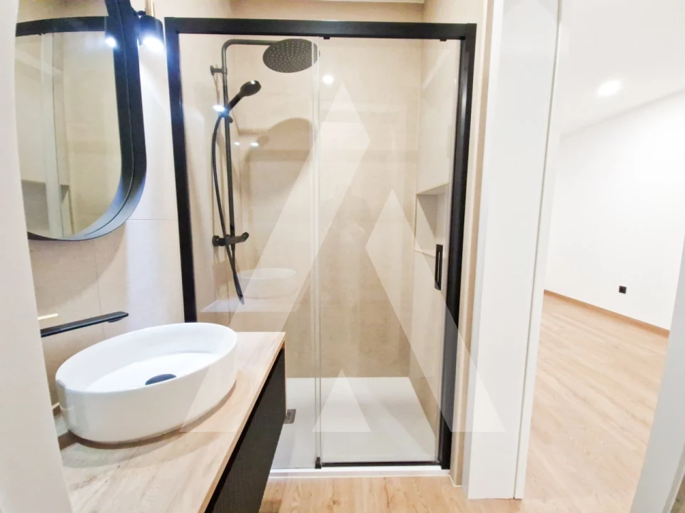 Apartamento T1 para Venda em Vagos e Santo António Foto 12