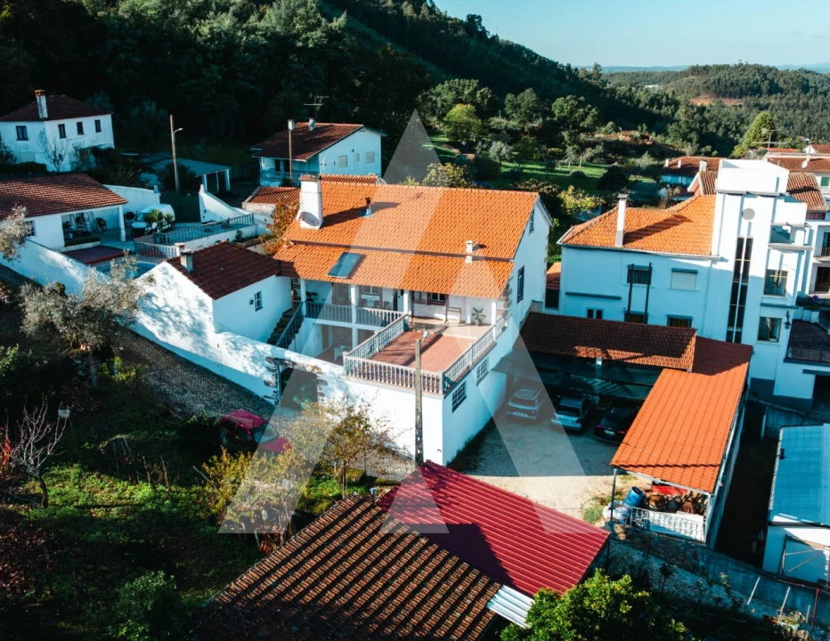 Moradia T3 para Venda em Lavegadas Foto 1