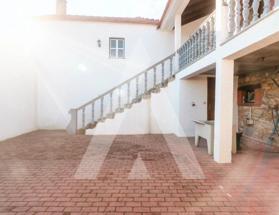 Moradia T3 para Venda em Lavegadas Foto 22