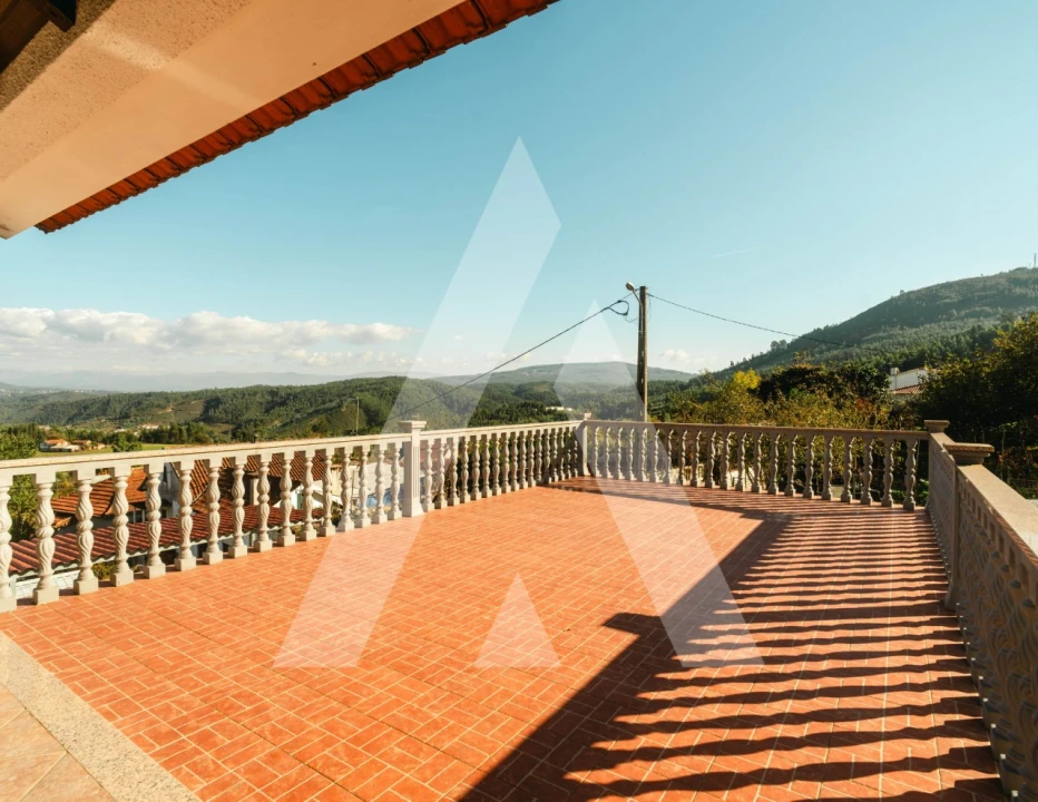 Moradia T3 para Venda em Lavegadas Foto 19