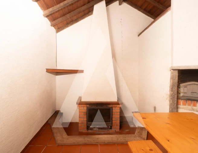 Moradia T3 para Venda em Lavegadas Foto 30